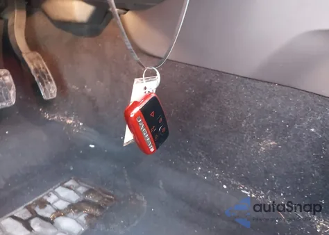 2017 Jaguar Xe 25T Premium из США, поврежденный, VIN SAJAD4BG7HA974995